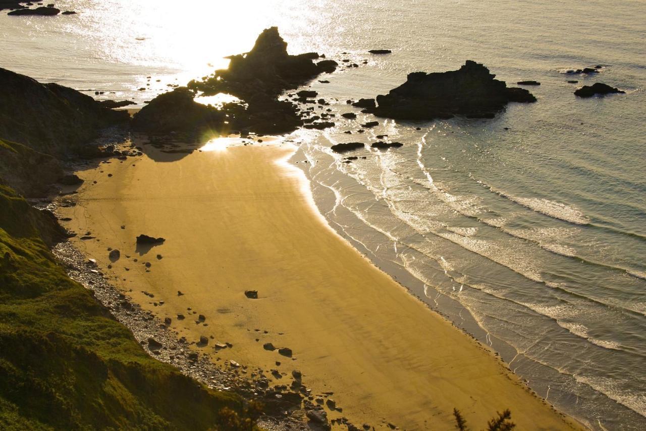The Cliffs - The Painted Mill Guest House Porto do Barqueiro Bagian luar foto